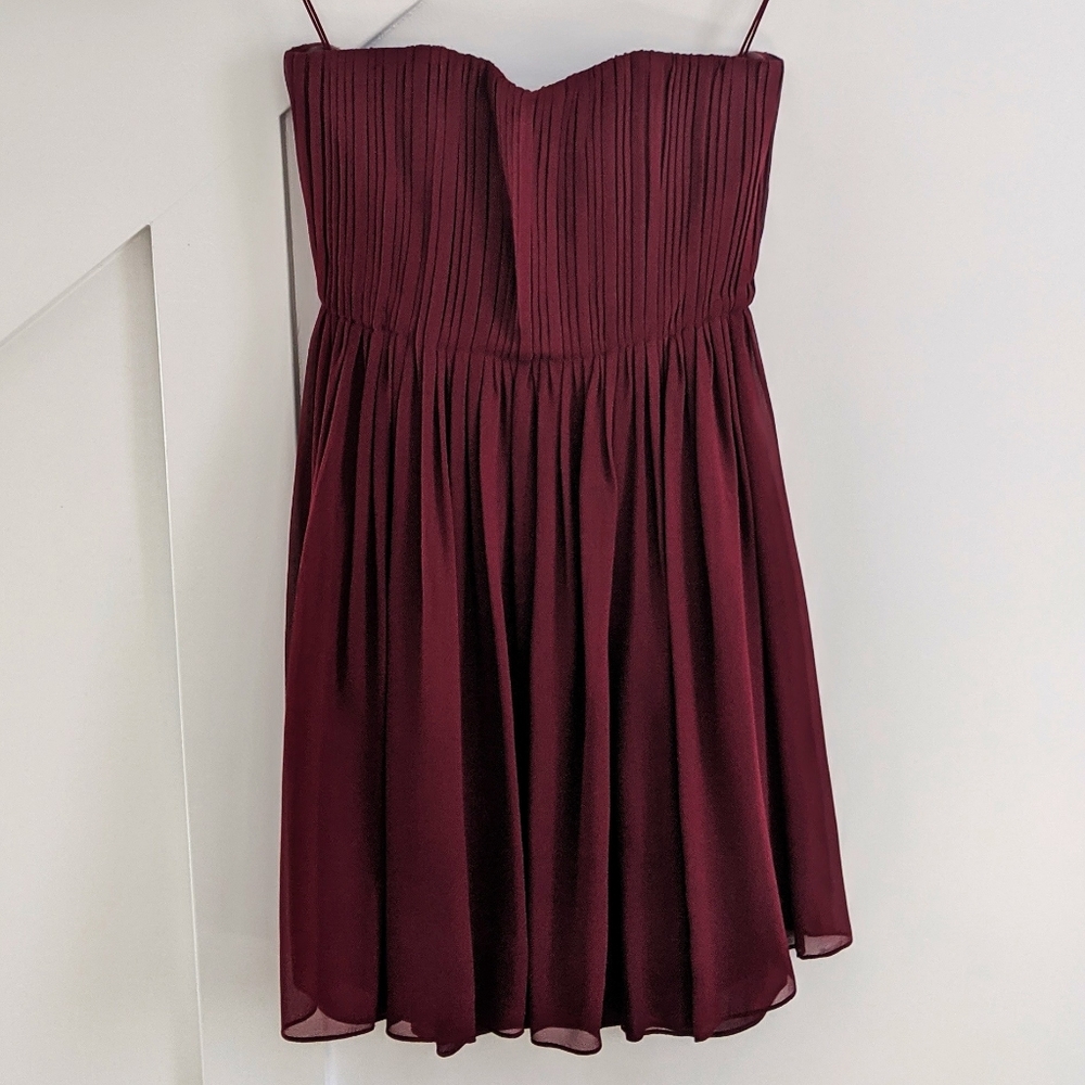 Alice + Olivia: Wine Silk Pleated Strapless